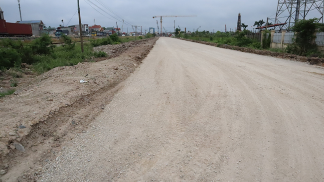 Đã Hoàn Thành LỀ Đường Và Base Mặt Đường
