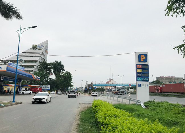 Rào Chắn 10 Đoạn Nối Trái Phép Tại TP Hải Dương