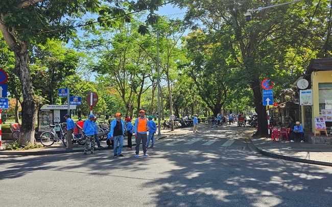 Tuyến Đường Đinh Công Tráng Nhiều Xe Điện