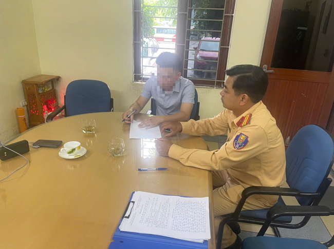 Xử Phạt Tài Xế Xe Buýt