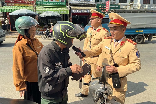 Tăng Cường Kiểm Tra An Toàn Giao Thông