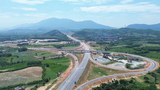 Nút Giao Quốc Lộ 8c