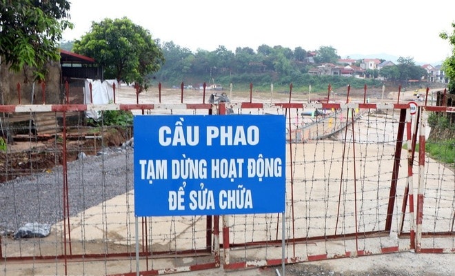 Cầu Phao Phong Châu Tạm Đóng